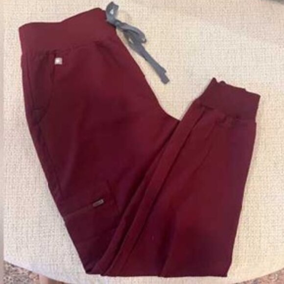 FIGS Jogger Scrub Pants-Zamora-Burgundy MP - Picture 2 of 4
